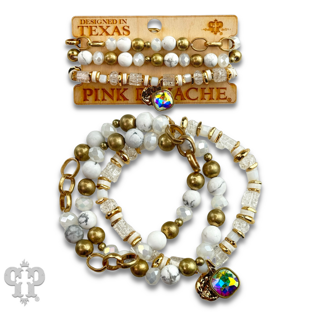 Mixed white bead bracelet with a crystal from Swarovski®