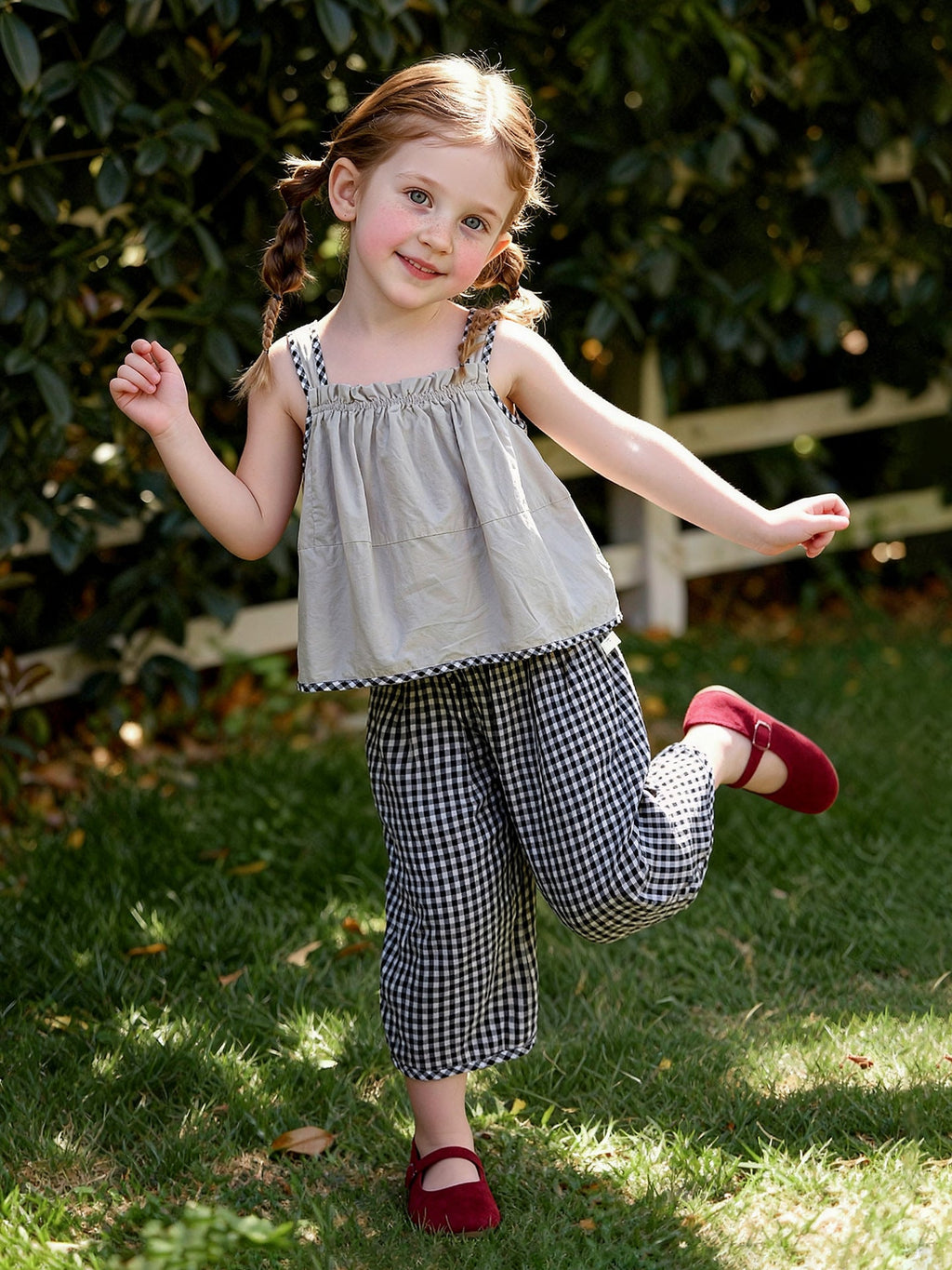 Girls Plaid Suspender Top And Bloomer Pants Two-Piece Set