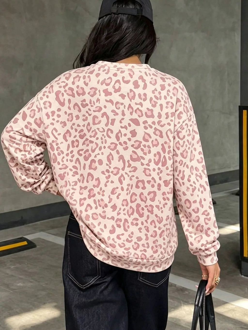 Leopard Print Crew Neck Sweatshirt
