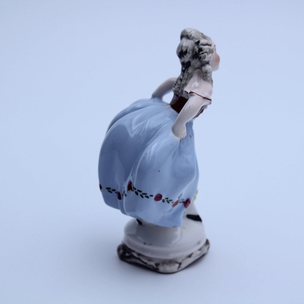 Fratelli Perdomello Coppia Bambini Figurine – Hand‑Finished Porcelain Accent