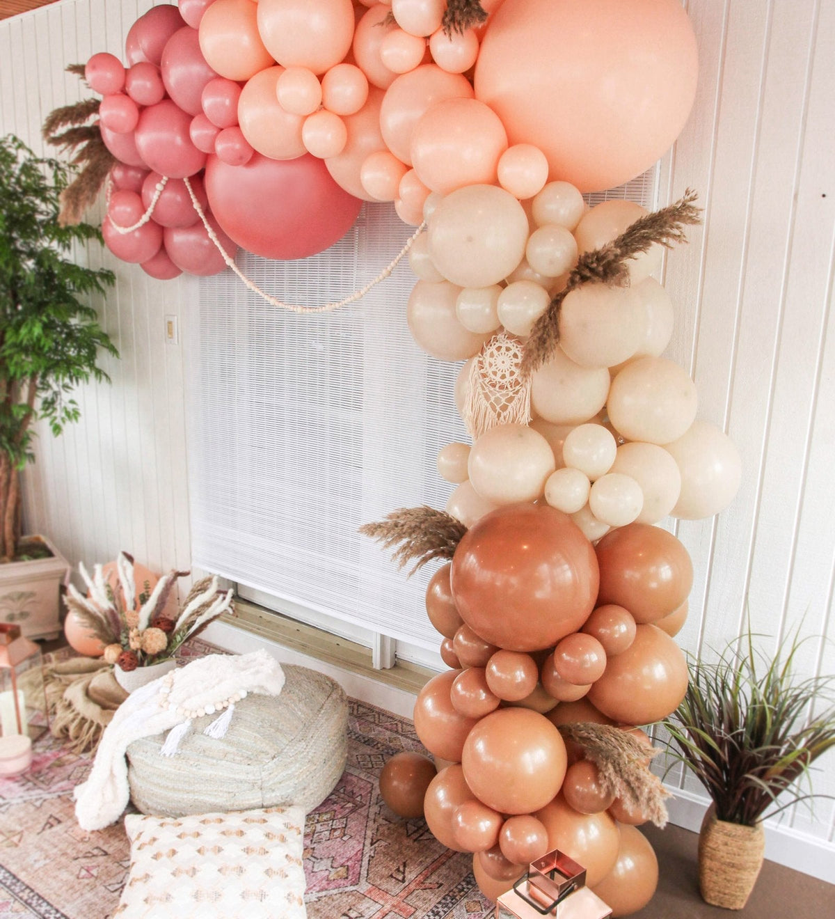 Blush Balloon Garland Kit