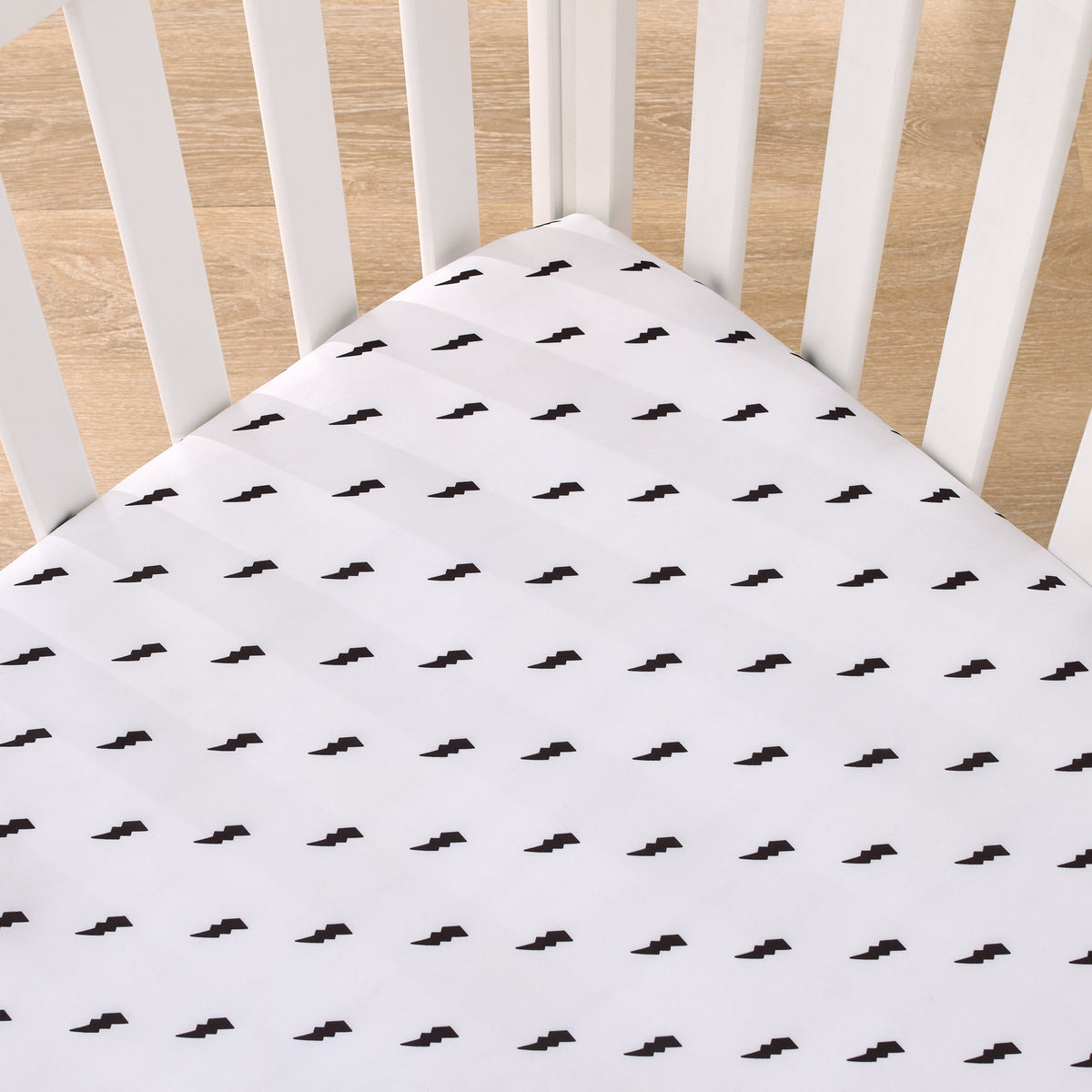 Lightning Bolt Black and White Nursery Fitted Mini Crib Sheet