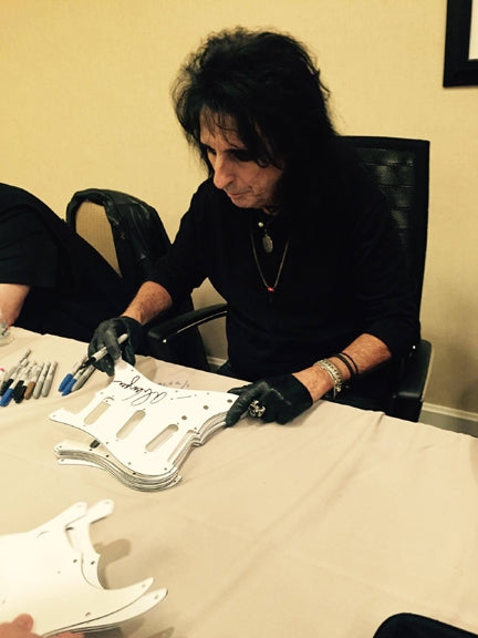 Alice Cooper Signed 3x Bloody Photo Graphics Strat Guitar ACOA