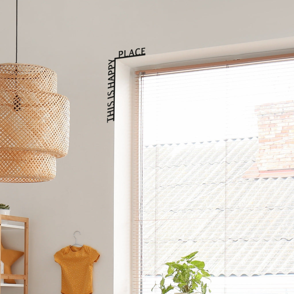 Wooden Corner Quote – This is Happy Place