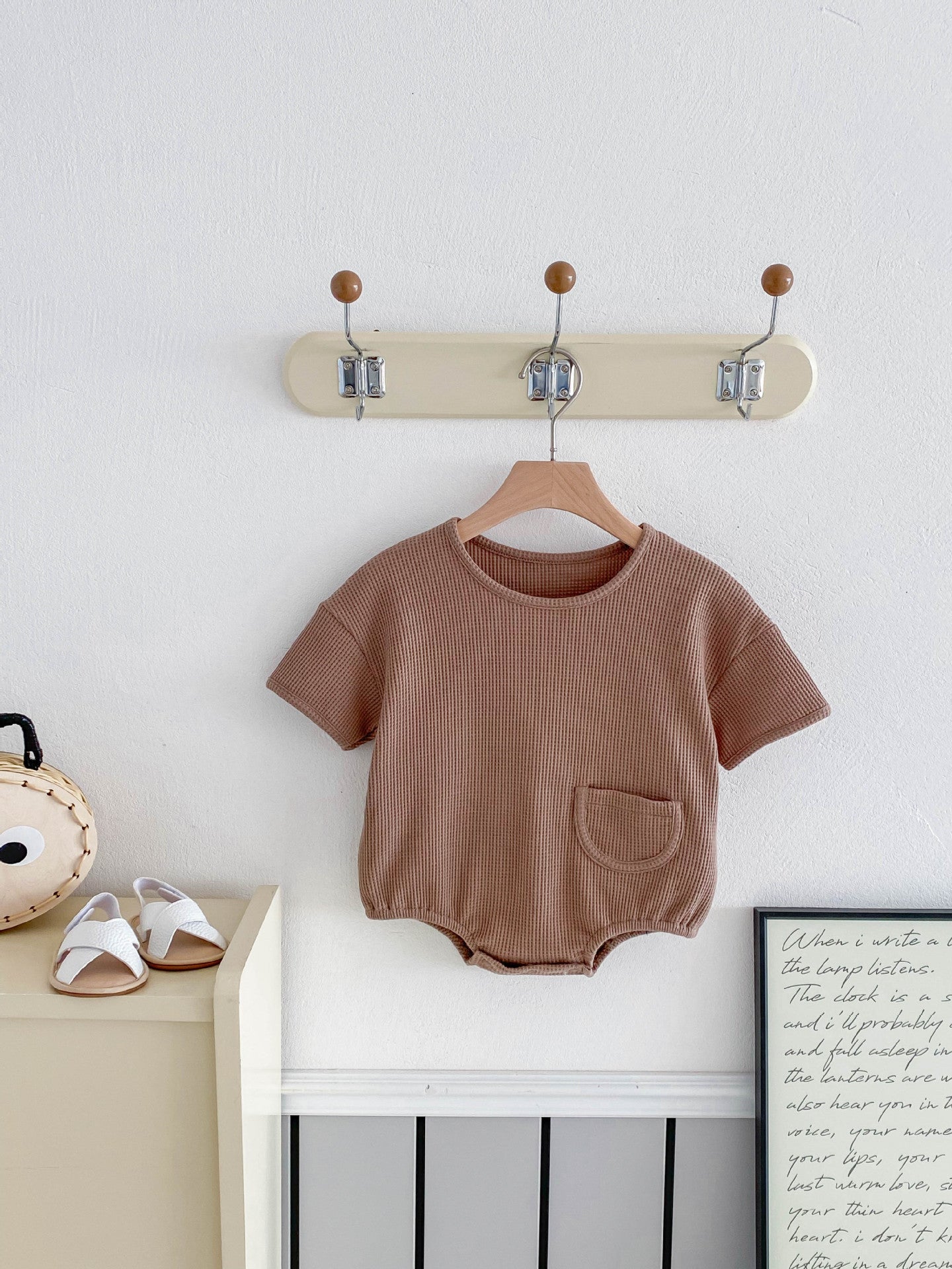Babys Simple And Comfortable Waffle-knit Short-sleeve Onesie