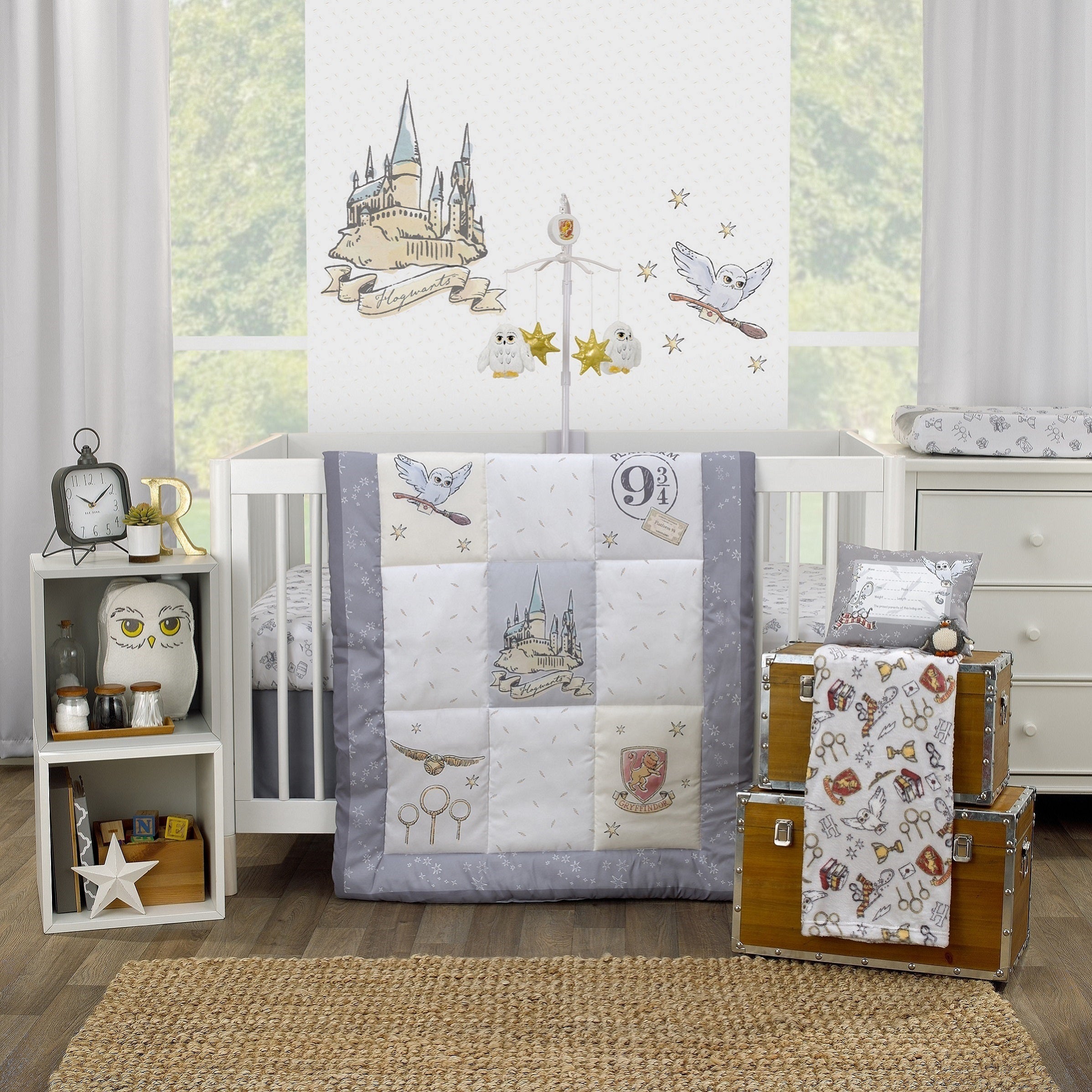 Warner Bros  Harry Potter Magical Moments Grey and White Super Soft Changing Pad Cover