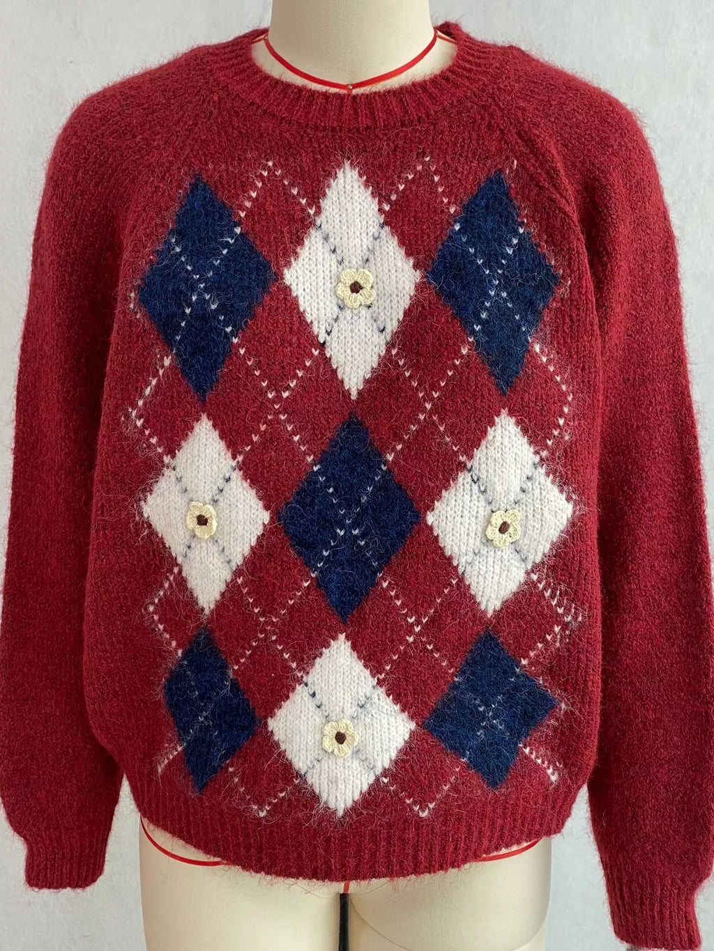 Argyle Pattern Raglan Sleeve Sweater