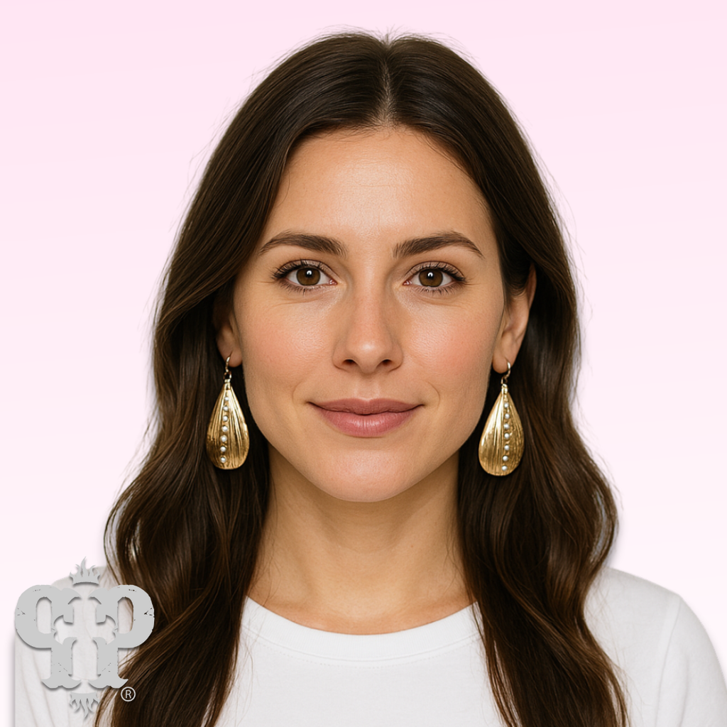 Large raindrop earring with crystals from Swarovski®
