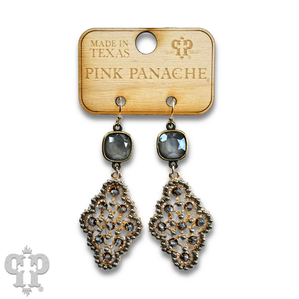 Rounded diamond shape earring with crystals from Swarovski®