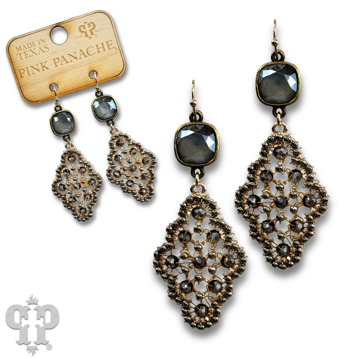 Rounded diamond shape earring with crystals from Swarovski®