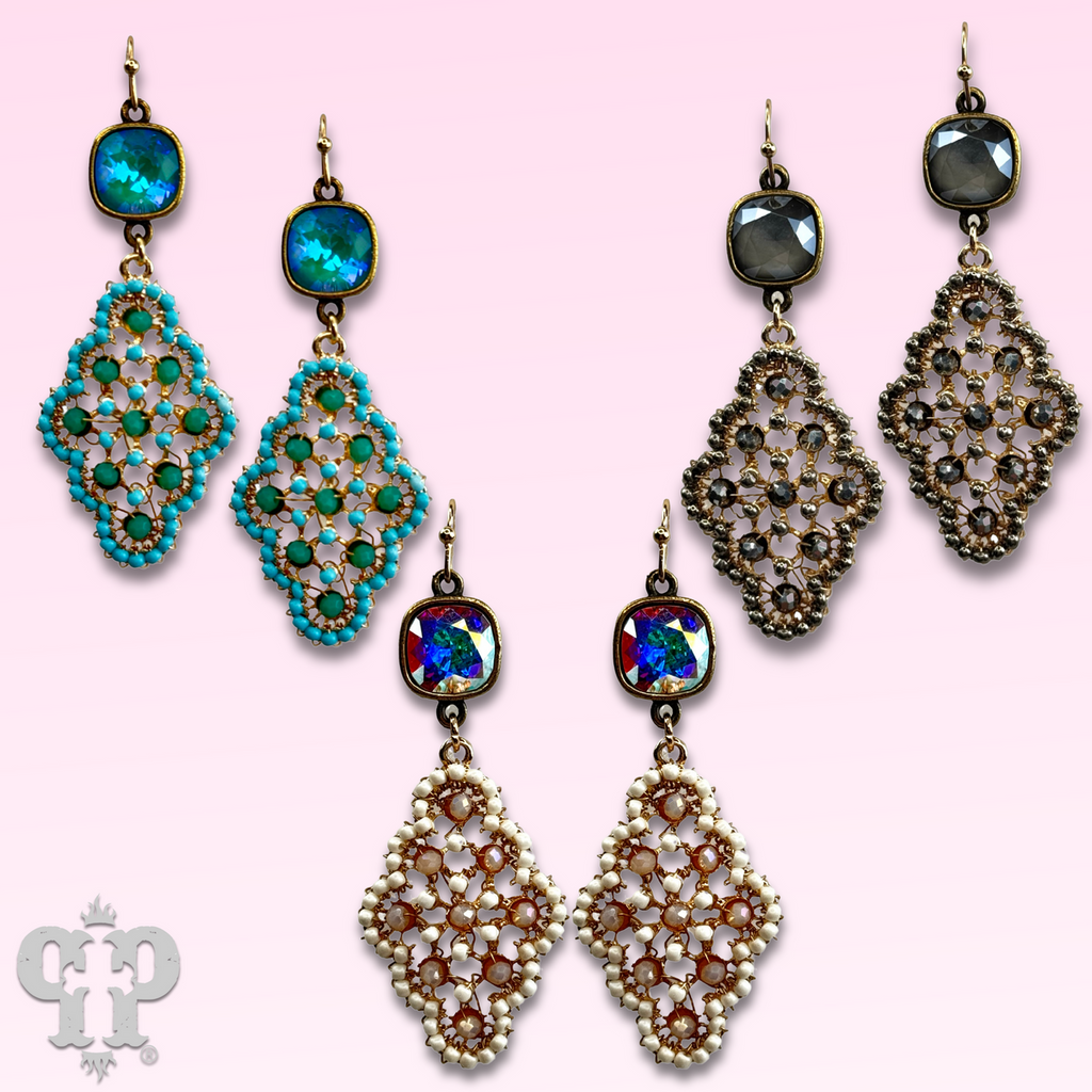 Rounded diamond shape earring with crystals from Swarovski®