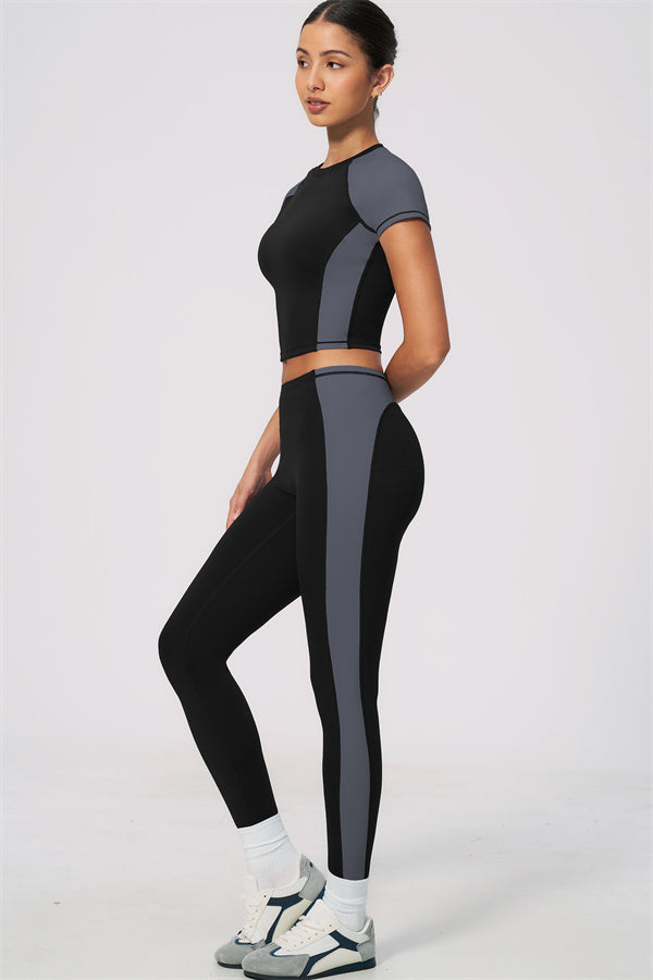 The Sandstone T-shirt Leggings 2-Piece Set
