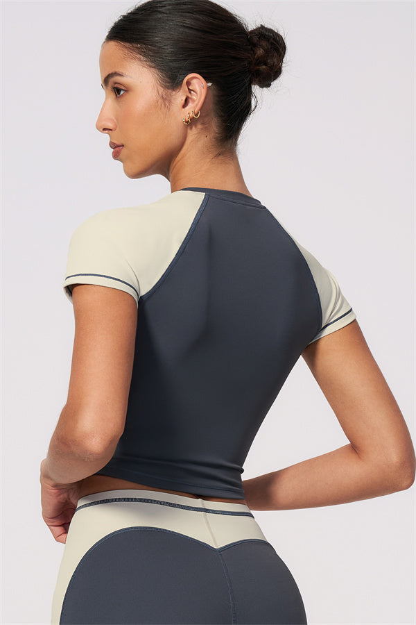 The Sandstone T-shirt Leggings 2-Piece Set