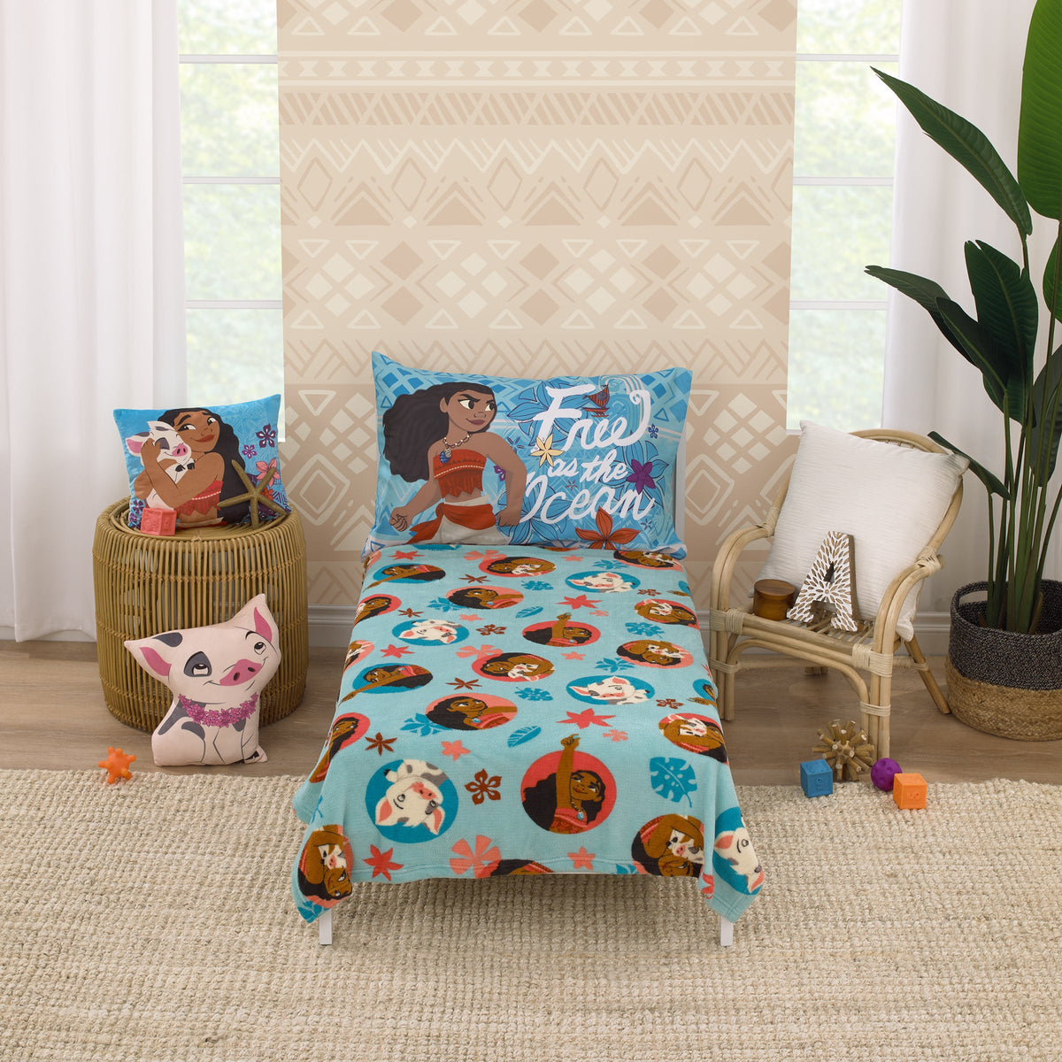 Moana Free as the Ocean Aqua, Orange, and White, Pua Pig, and Hei Hei Chicken Super Soft Toddler Blanket