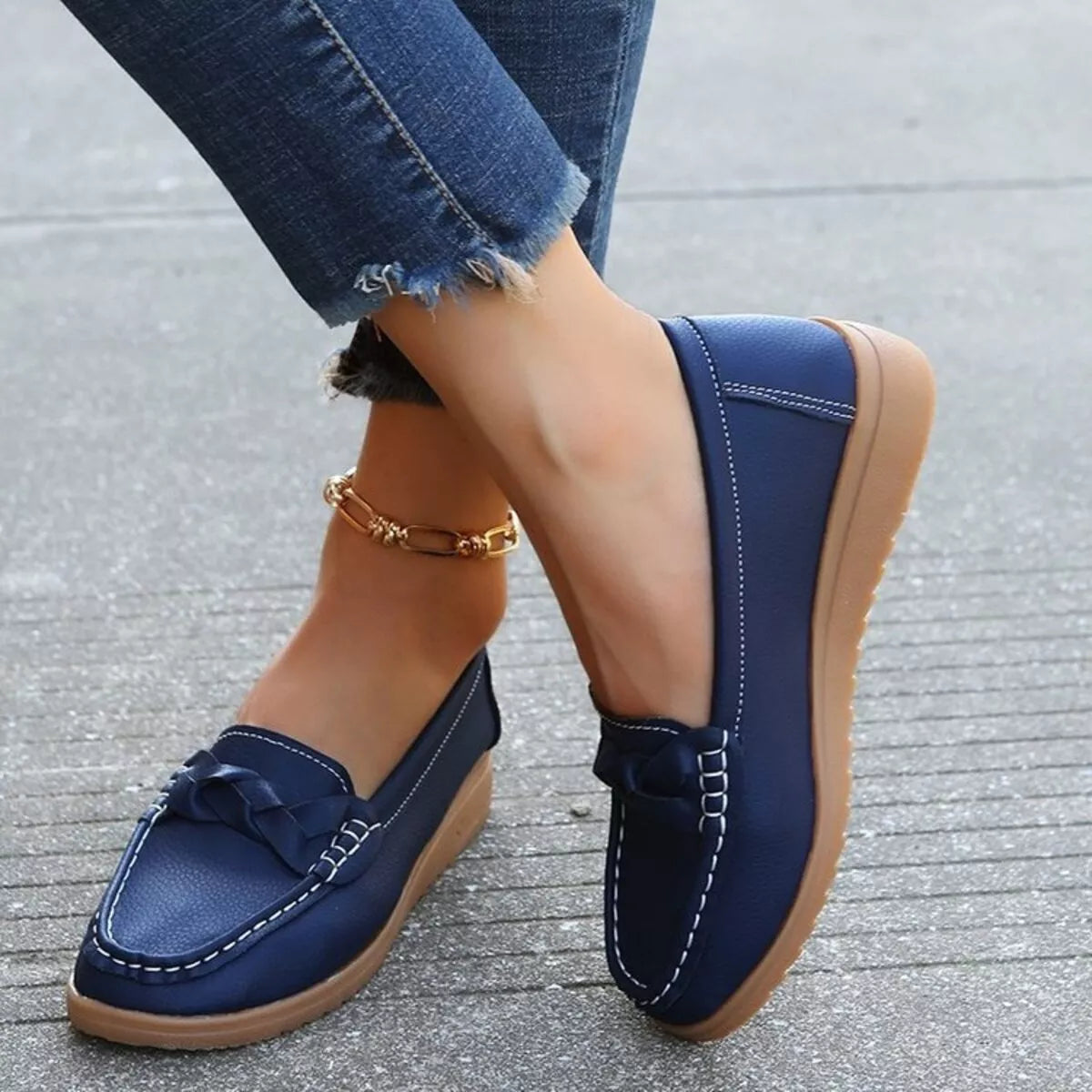 Round Toe Flats Slip-Ons