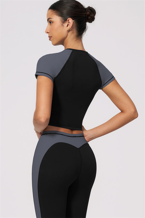 The Sandstone T-shirt Leggings 2-Piece Set