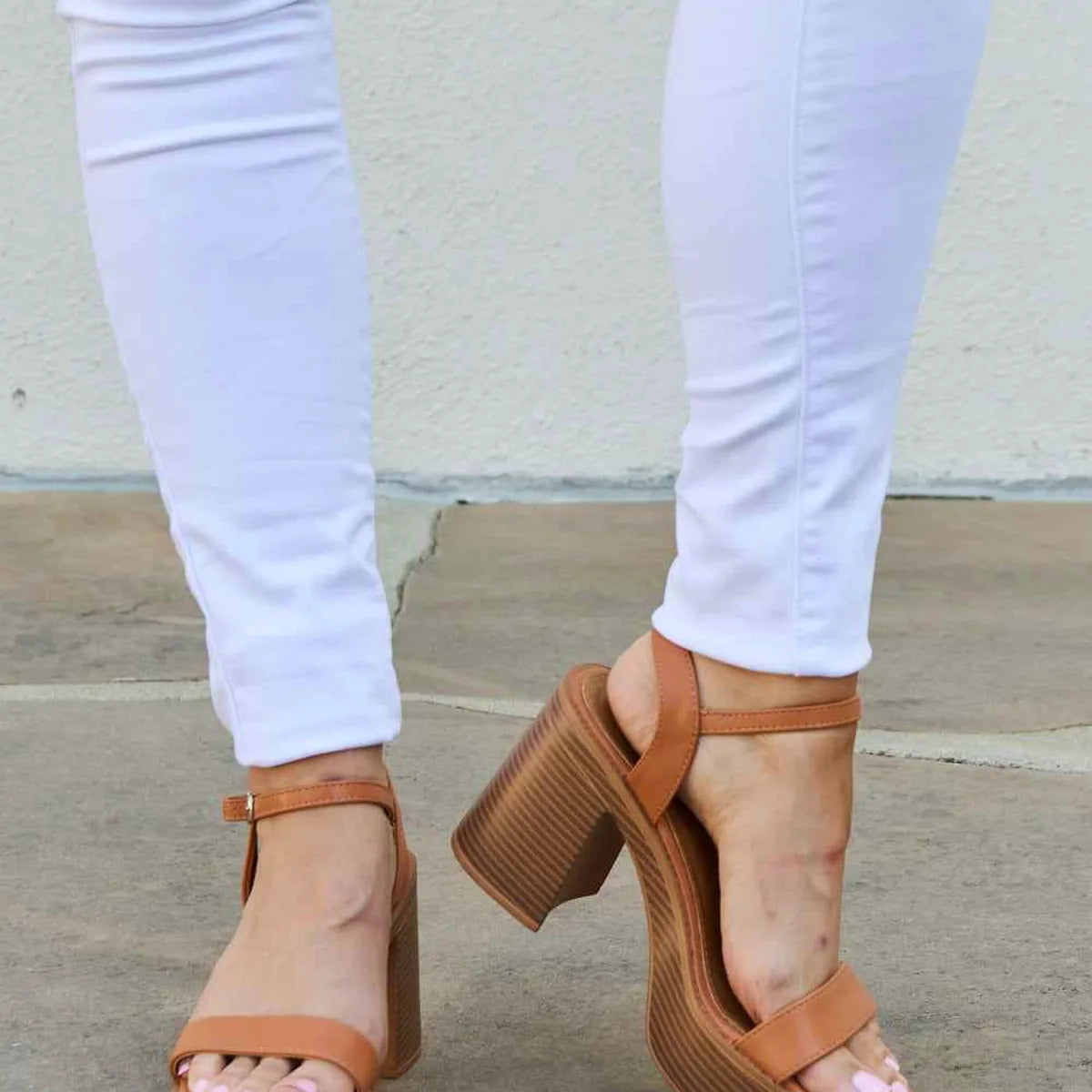 Platform Block Heel Ankle Strap Sandals – Cognac