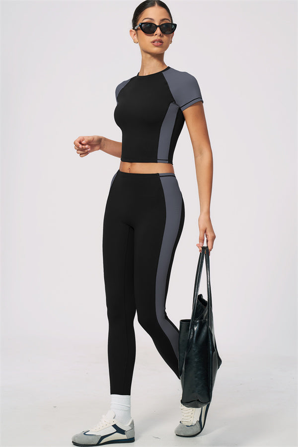 The Sandstone T-shirt Leggings 2-Piece Set