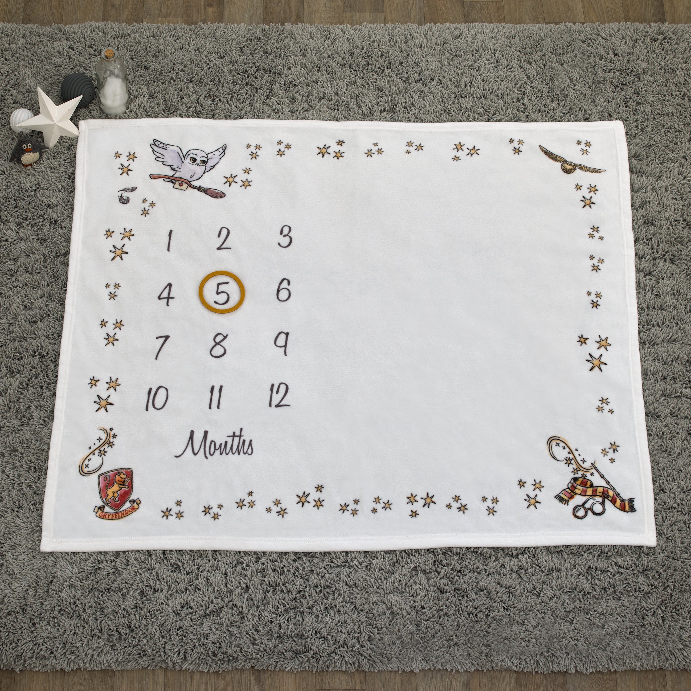 Warner Bros  Harry Potter Magical Moments White and Gold Milestone Baby Blanket