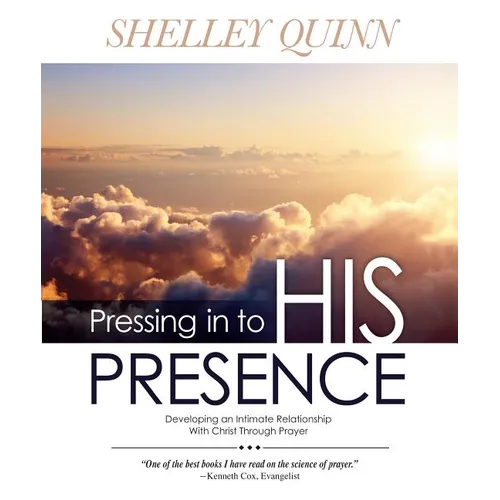 Pressing in to His Presence - Paperback