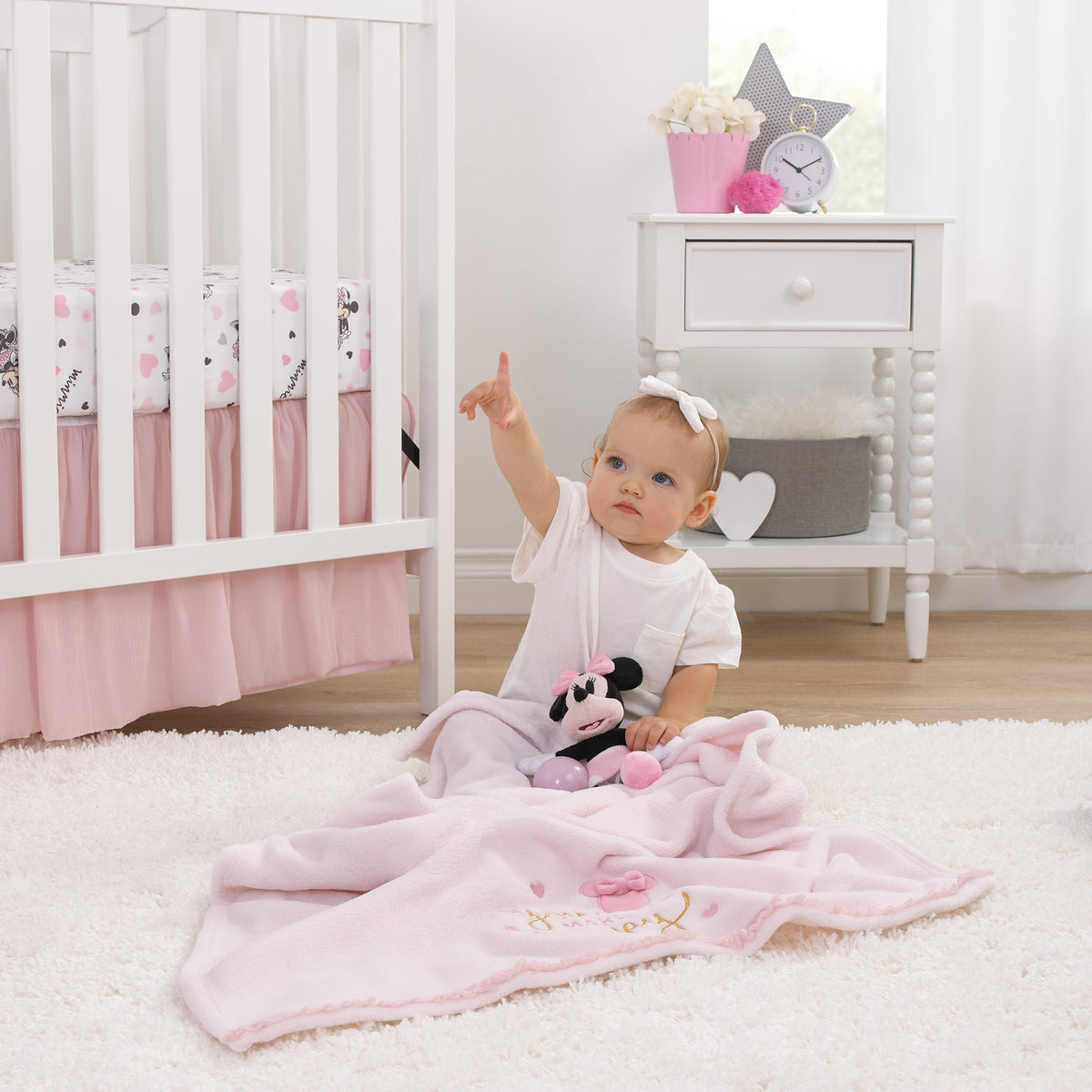 Minnie Mouse My Happy Place Pink Super Soft Appliqued Baby Blanket