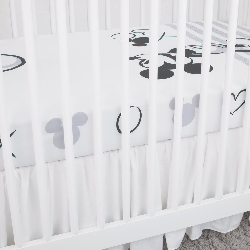 Mickey Mouse - Grey, Ivory and Black Photo Op Fitted Crib Sheet