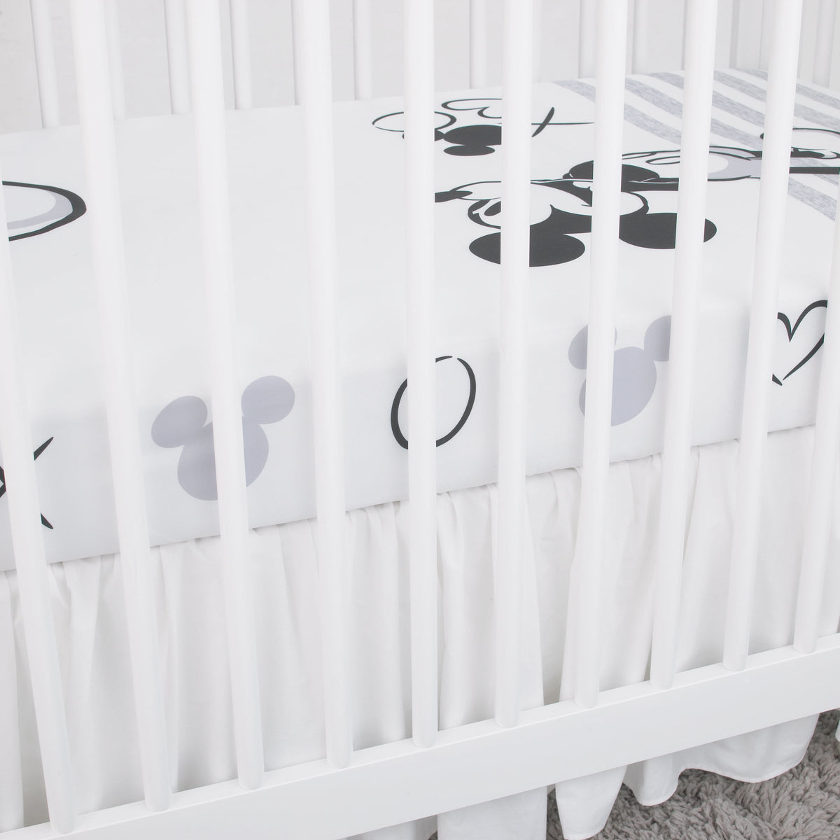 Mickey Mouse - Grey, Ivory and Black Photo Op Fitted Crib Sheet