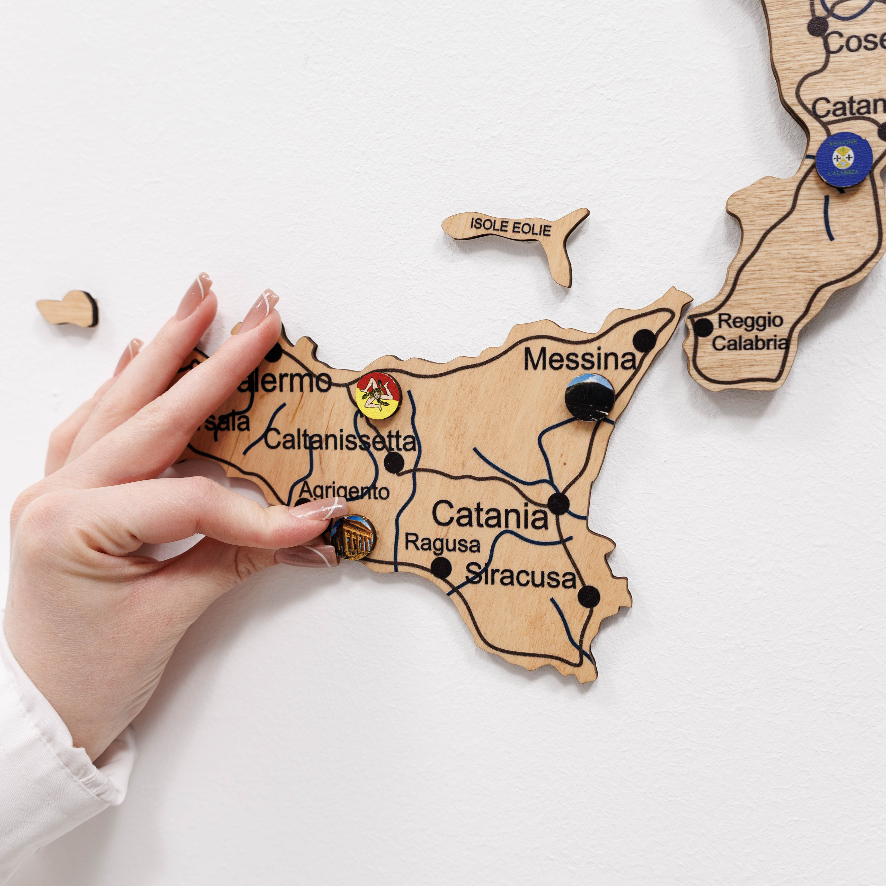 Wooden Map of Italy – Gold