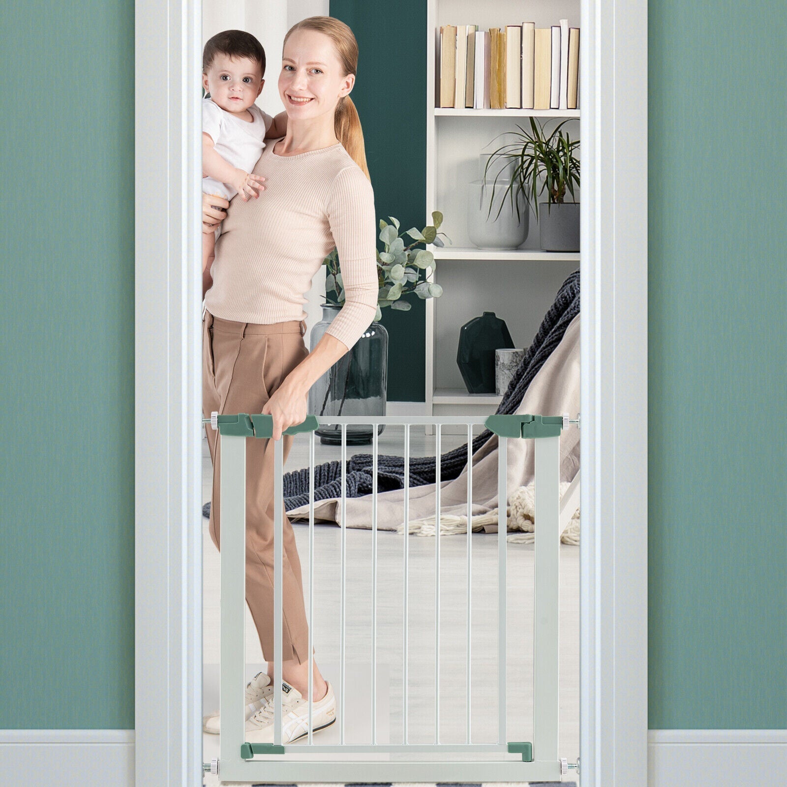 30-32.5 Inch Wide Safety Gate with 30 Inch Scientific Height