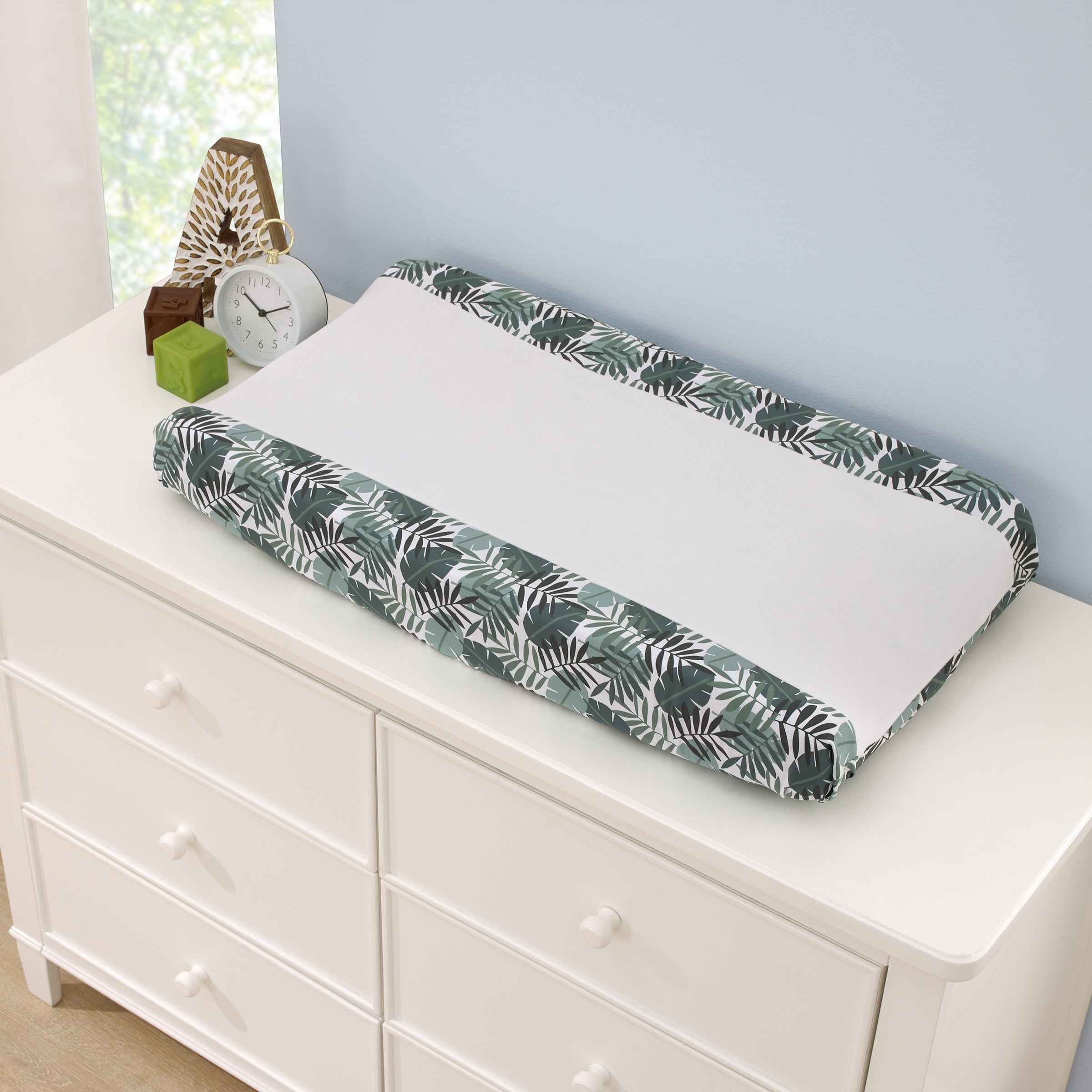 Jungle Paradise Green and Ivory Palm Leaf Super Soft Contoured Changing Pad Cover