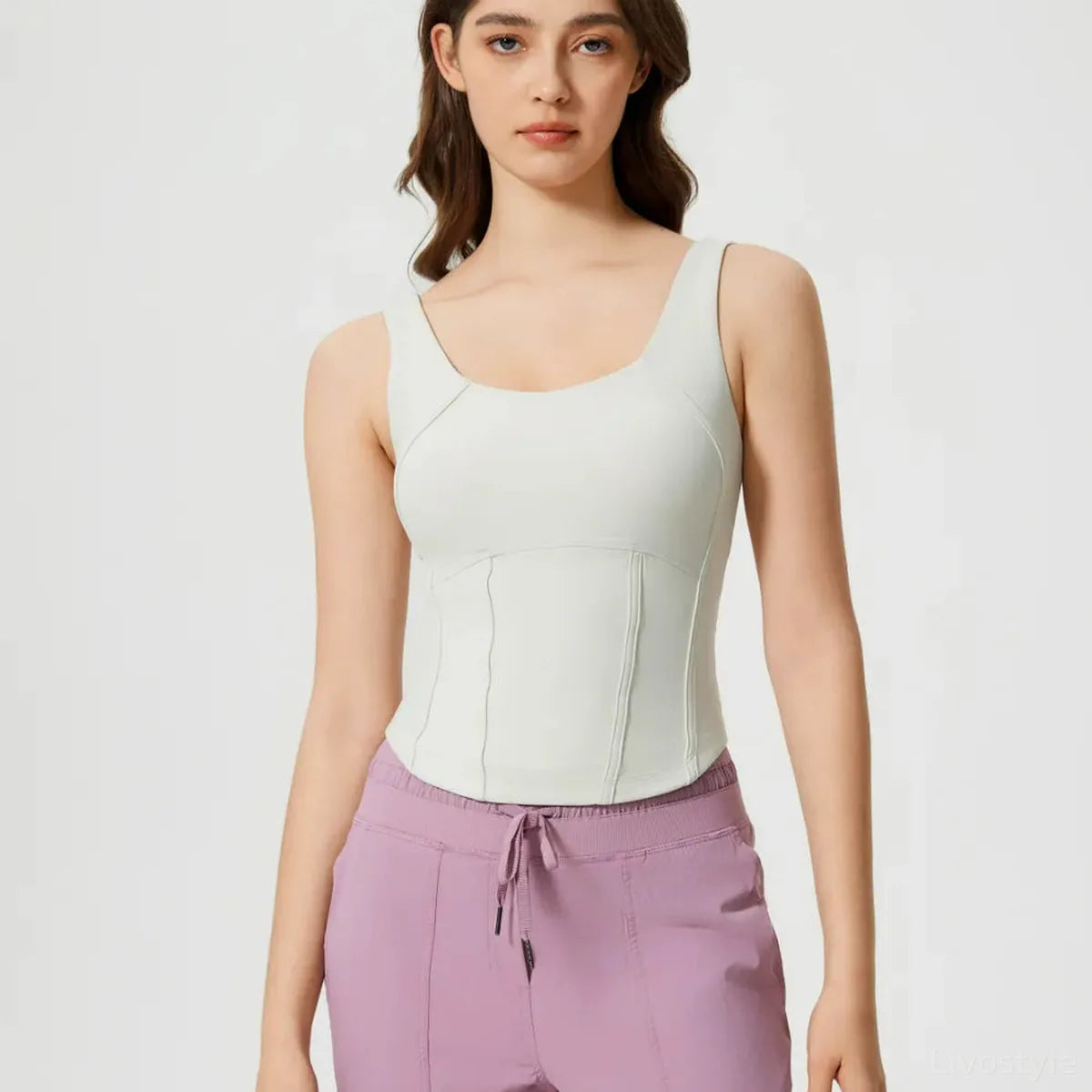 Round Neck Wide Strap Active Tank with Detachable Chest Pads