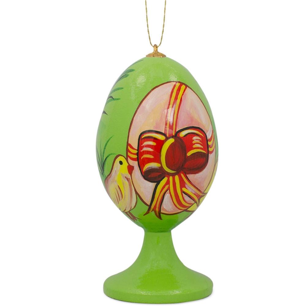 Chicks with Easter Egg Gift Wooden Christmas Ornament