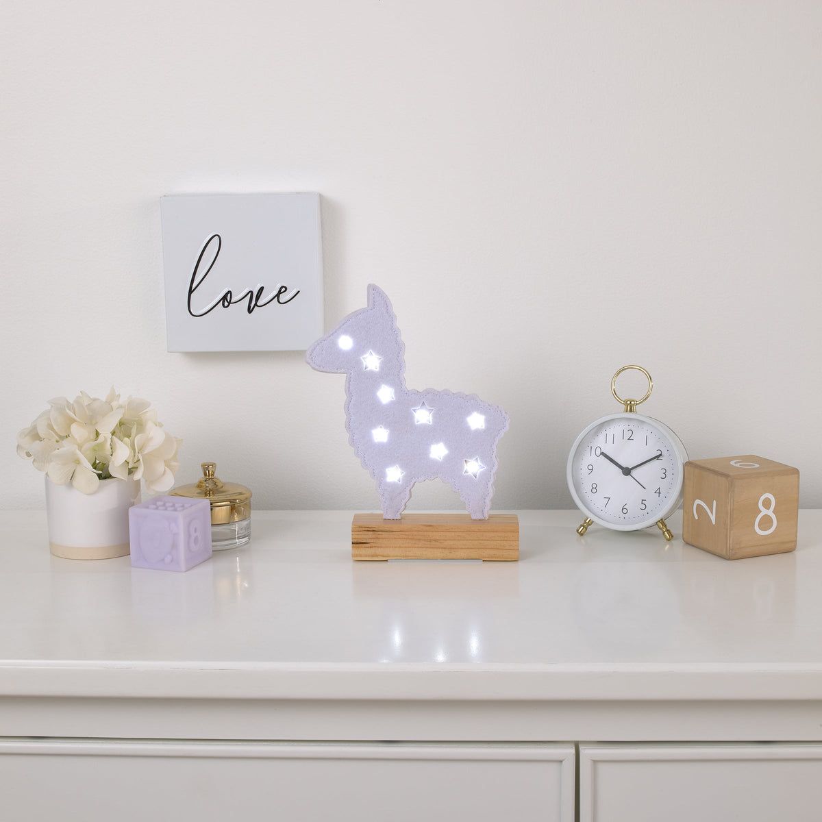 White Llama Lighted Nursery DÃ©cor