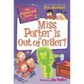 My Weirder-est School: Miss Porter Is Out of Order! - Paperback