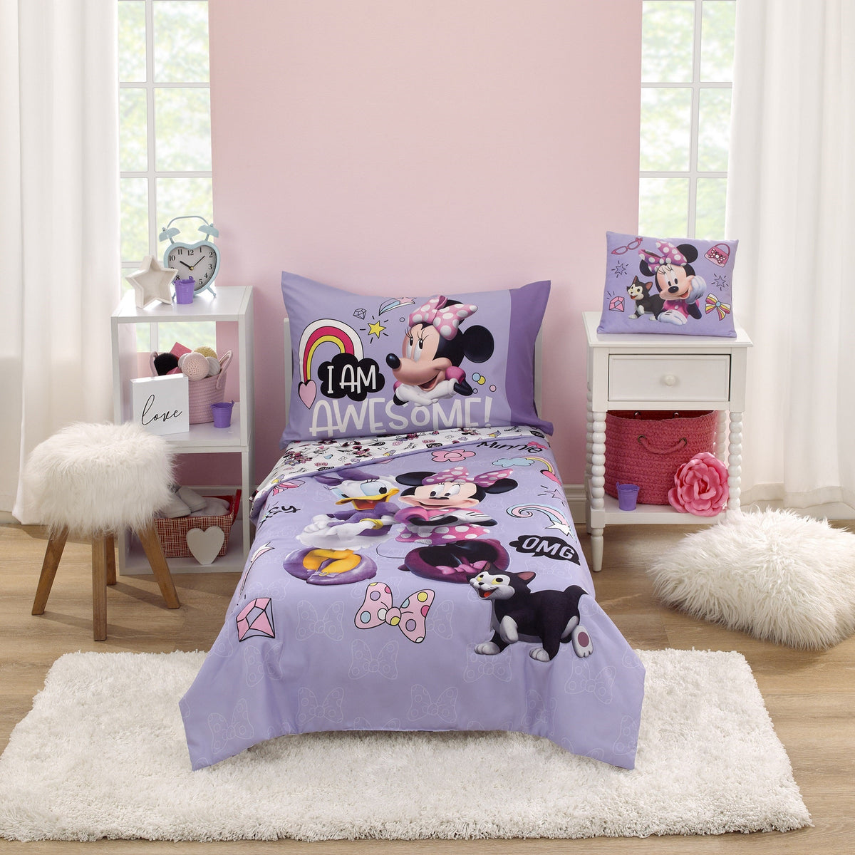 Disney Minnie Mouse I am Awesome Lavender and Pink, Daisy Duck, Rainbow Hearts and Stars Super Soft Toddler Blanket