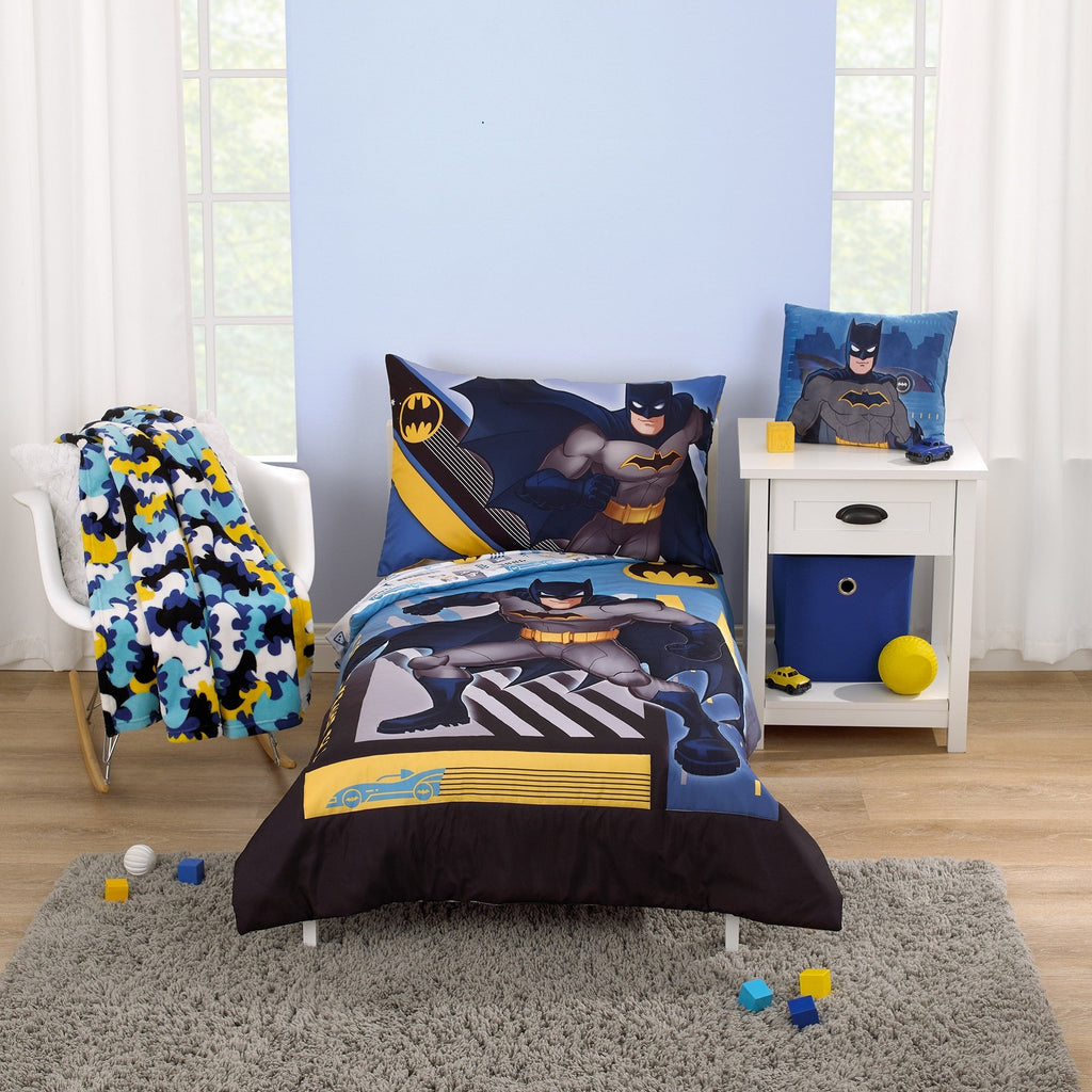 Batman The Caped Crusader Light Blue, Navy, Yellow and White Bat-Signal Super Soft Toddler Blanket