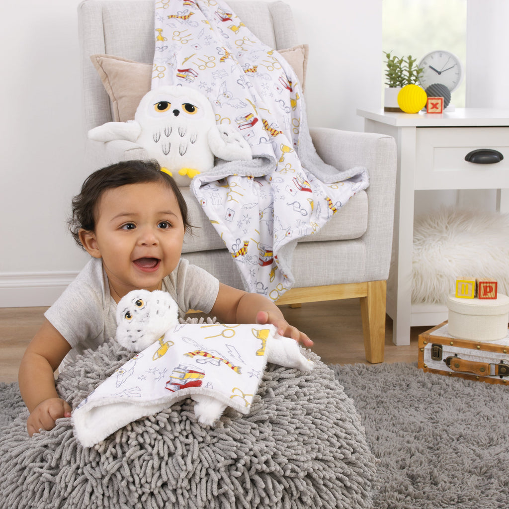 NoJo Warner Bros Harry Potter Hedwig Owl White, Gold and Red Super Soft Security Baby Blanket