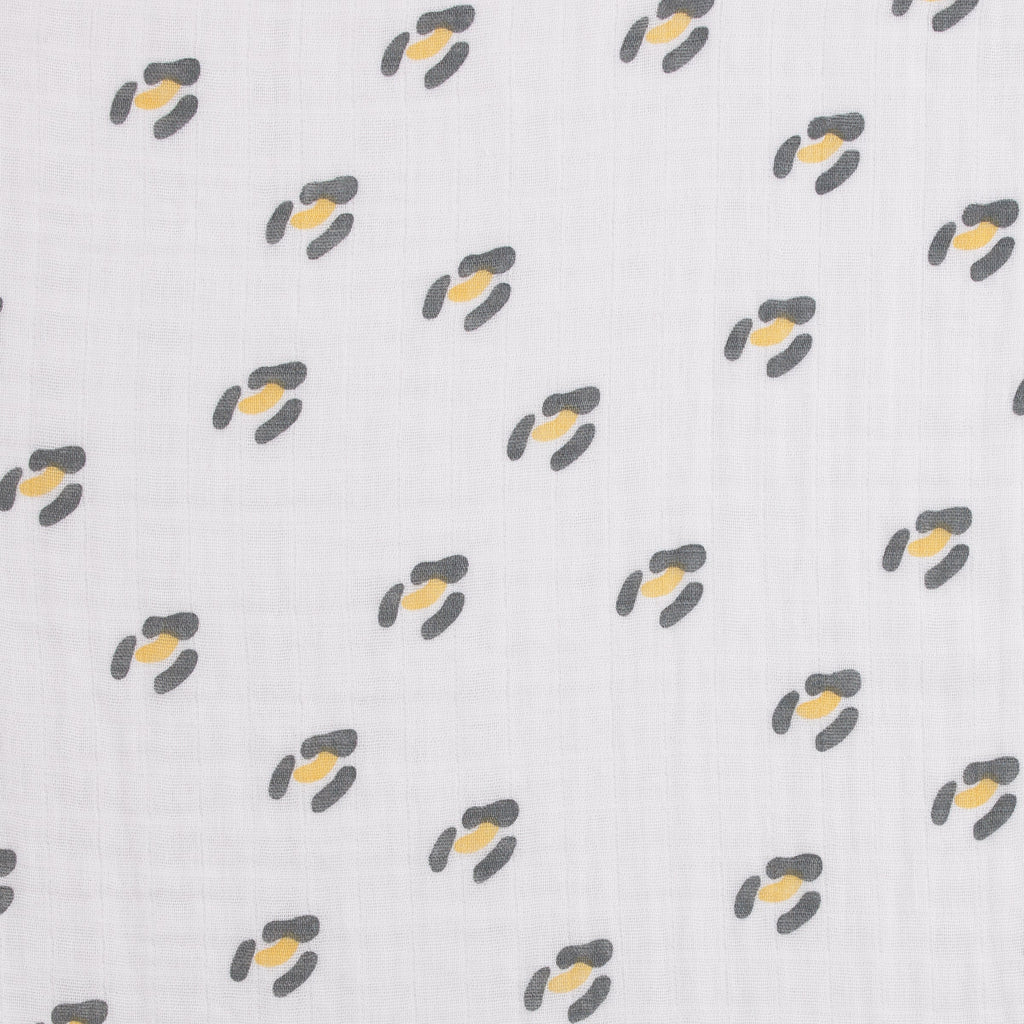 Disney Lion King Sage, Yellow, and White 3 Piece Muslin Swaddle Baby Blanket Set