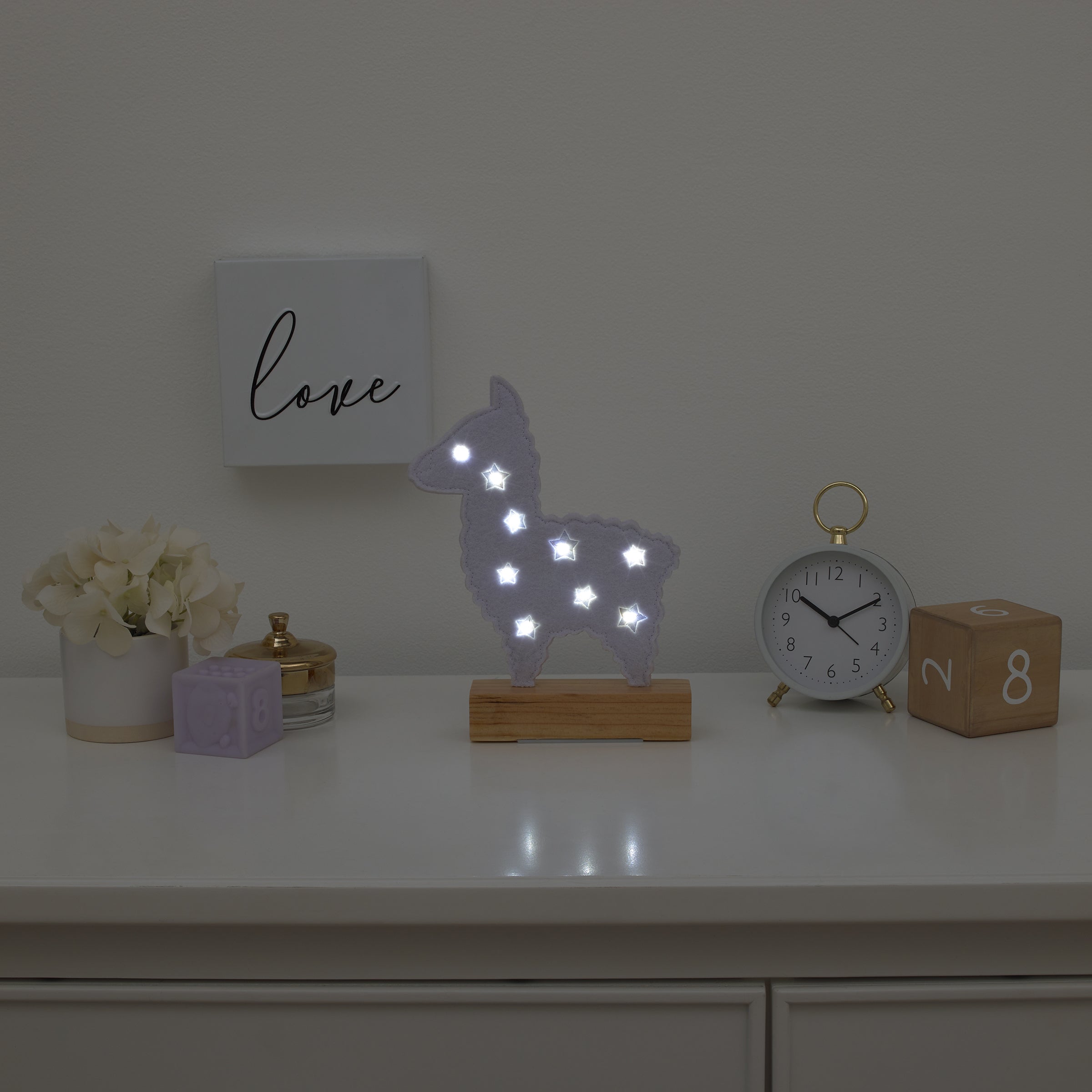 White Llama Lighted Nursery DÃ©cor