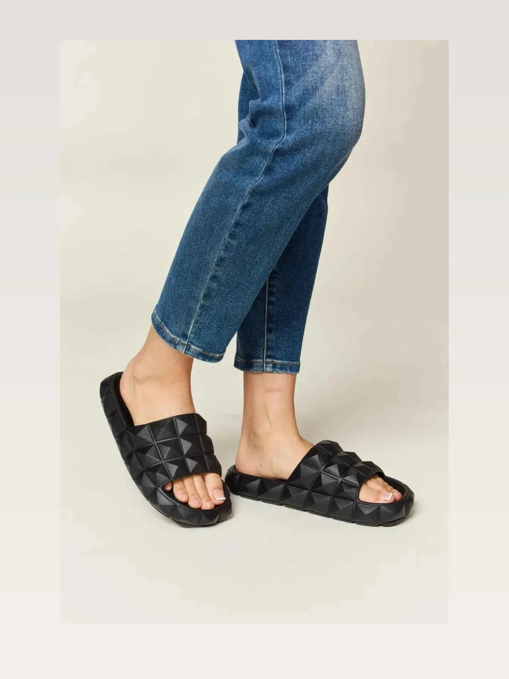 Pyramid Stud Toe Band Footbed Sandals