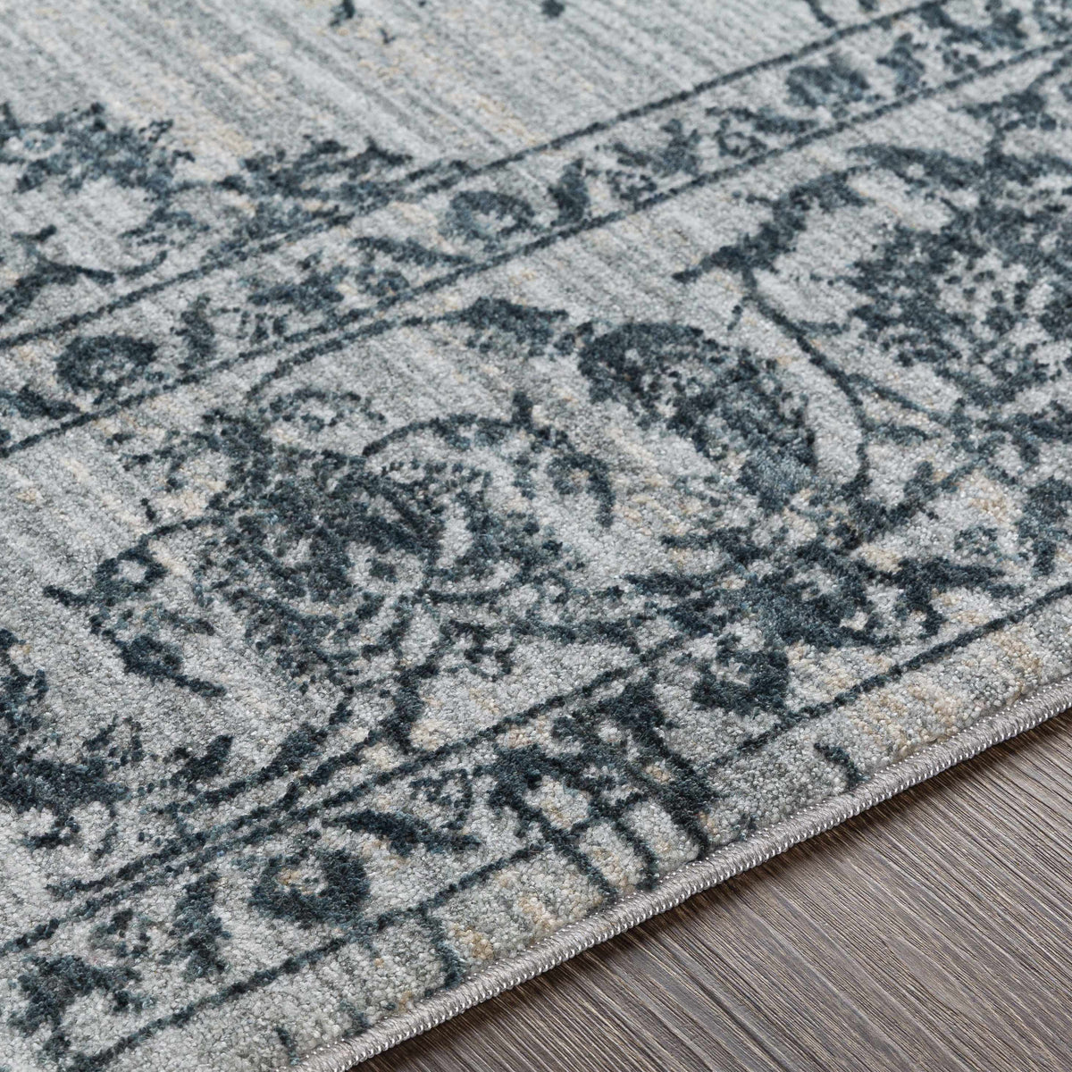 Wandina Traditional Luxe Rug