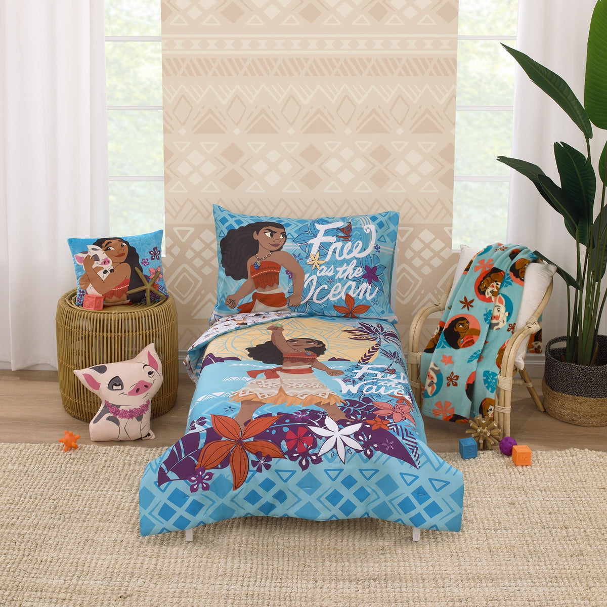 Moana Free as the Ocean Aqua, Orange, and White, Pua Pig, and Hei Hei Chicken Super Soft Toddler Blanket