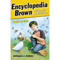 Encyclopedia Brown Cracks the Case - Paperback