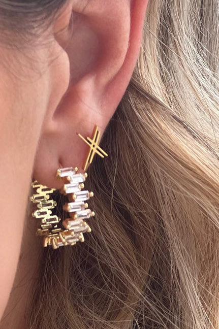 XX 18k GOLD STUD EARRINGS