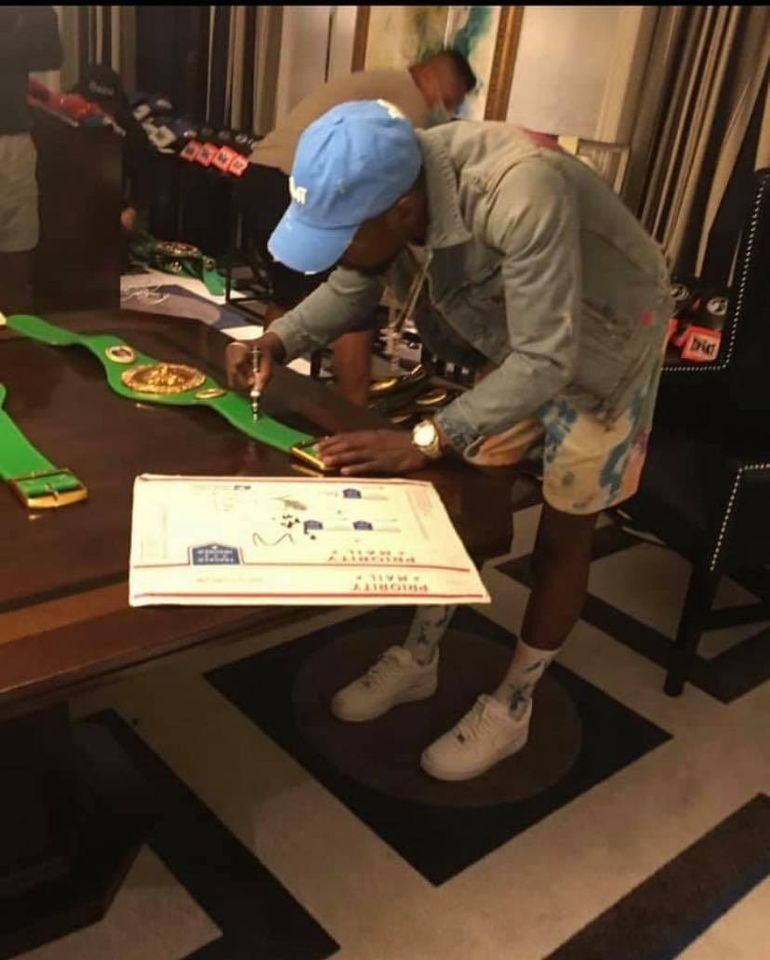 Floyd Money Mayweather Jr. Signed Custom Photo Framed Canvas BAS